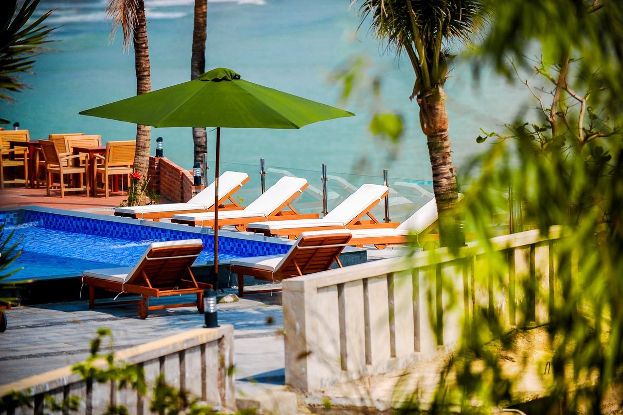 Aurora Villas And Resort Quy Nhon Bagian luar foto