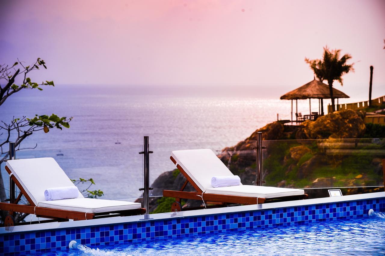 Aurora Villas And Resort Quy Nhon Bagian luar foto