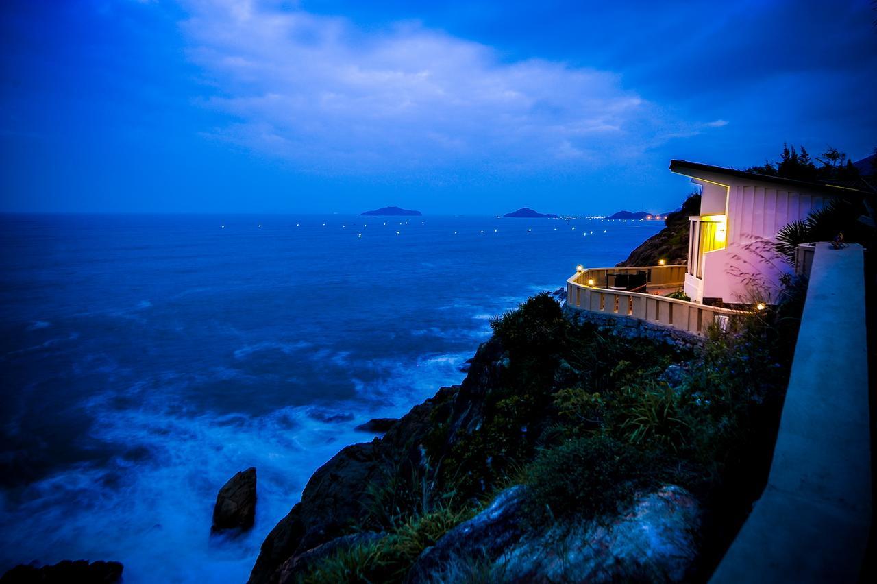 Aurora Villas And Resort Quy Nhon Bagian luar foto