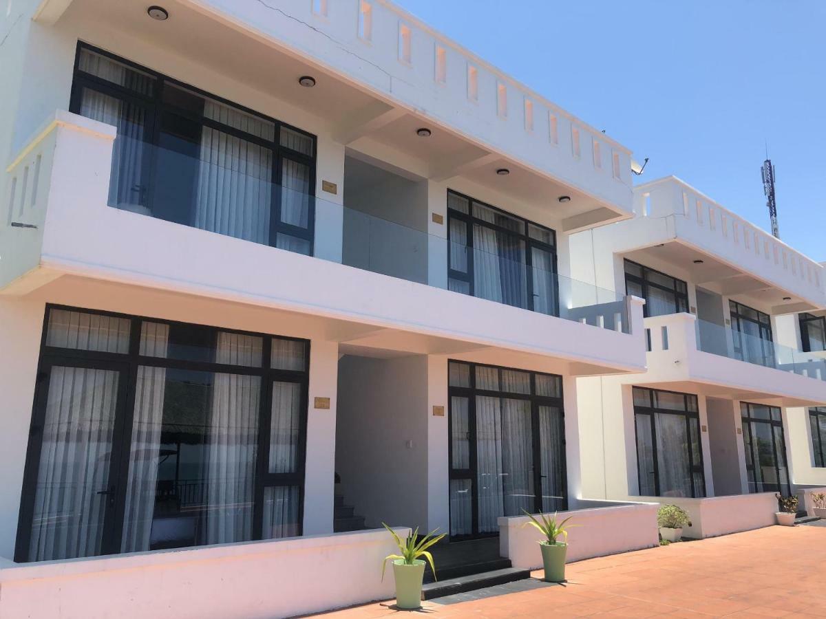 Aurora Villas And Resort Quy Nhon Bagian luar foto