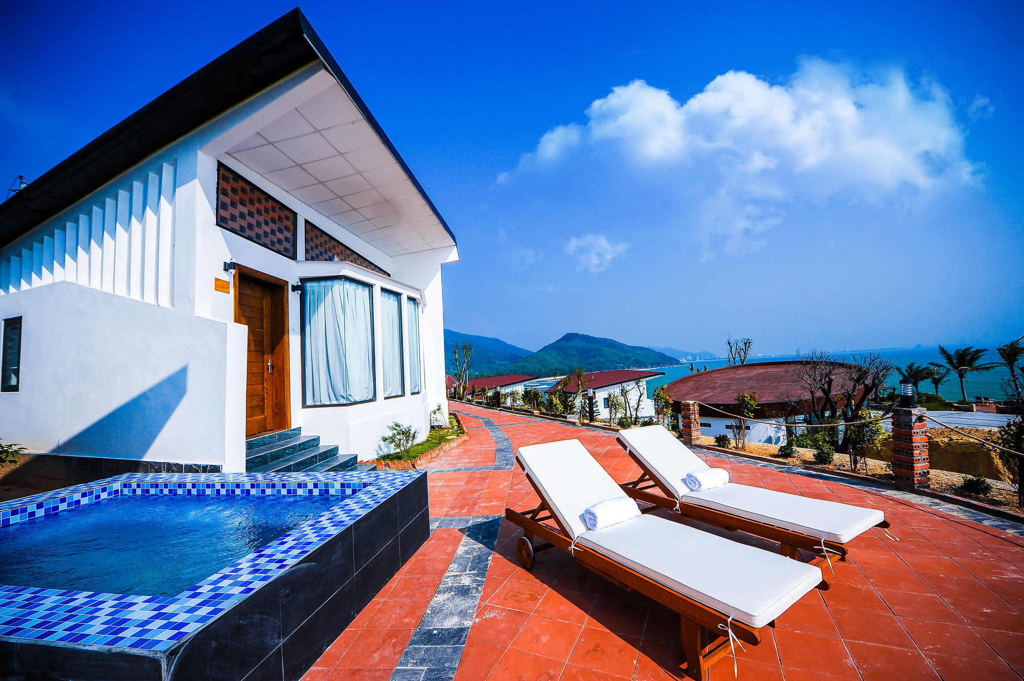 Aurora Villas And Resort Quy Nhon Bagian luar foto